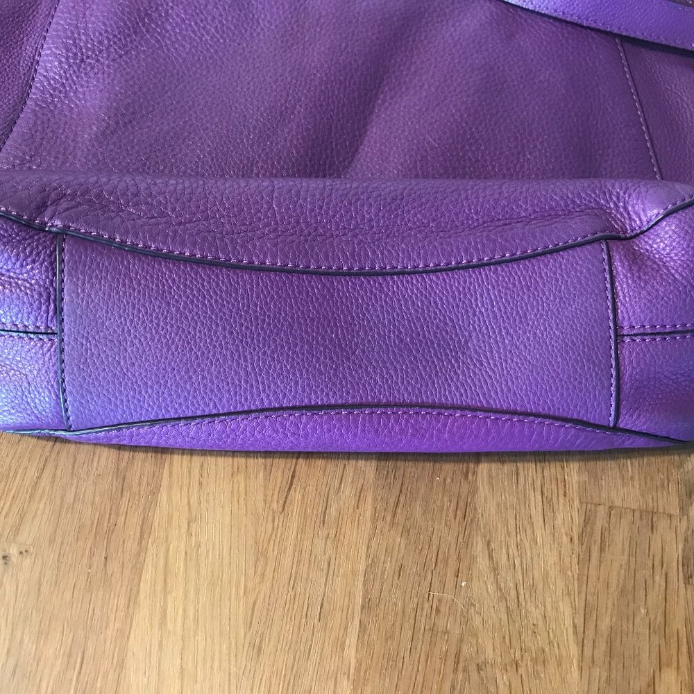 Michael Kors Purple Leather Shoulder Bag - Picture 6 of 7